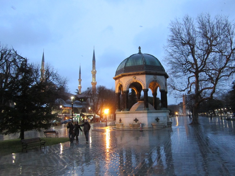 German Fountain and Blue Mosque1.JPG
